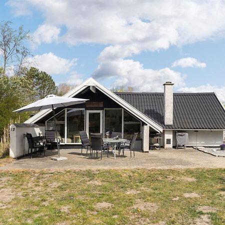 Holiday Home Arnfin - 160M From The Sea In Lolland- Falster And Mon By Interhome Rødby Buitenkant foto