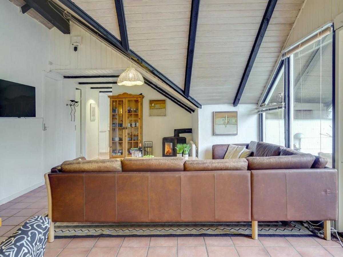 Holiday Home Arnfin - 160M From The Sea In Lolland- Falster And Mon By Interhome Rødby Buitenkant foto