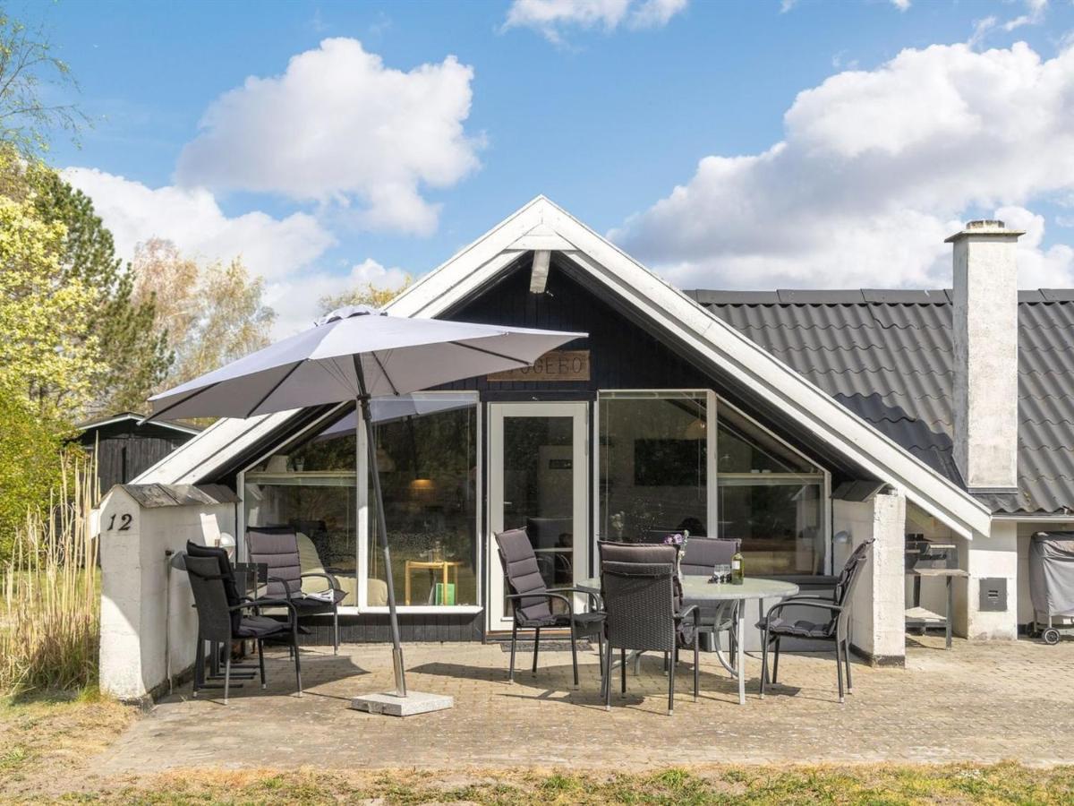 Holiday Home Arnfin - 160M From The Sea In Lolland- Falster And Mon By Interhome Rødby Buitenkant foto