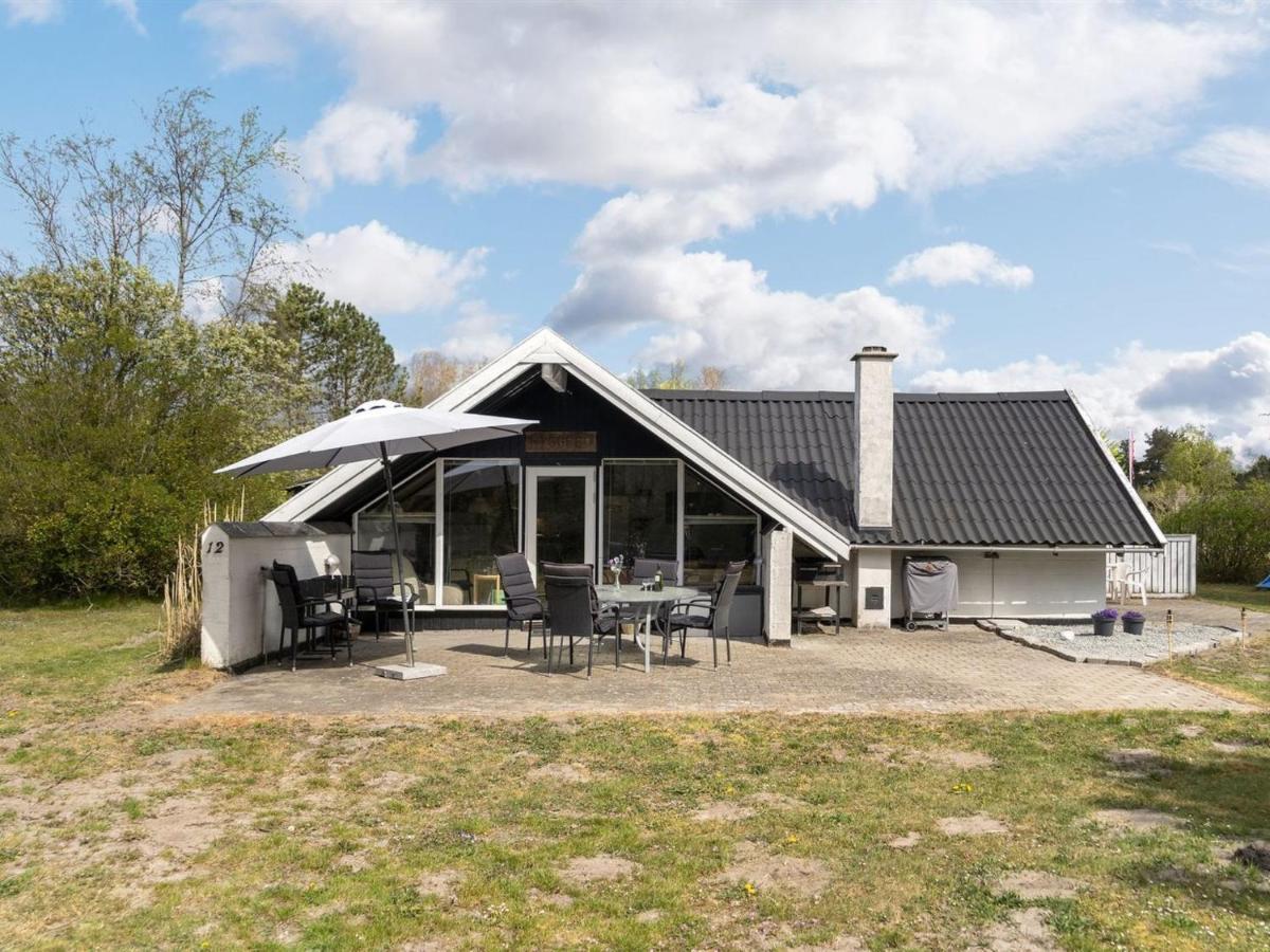 Holiday Home Arnfin - 160M From The Sea In Lolland- Falster And Mon By Interhome Rødby Buitenkant foto